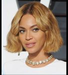 Beyonce 2018 kısa saç modelli gorünümü