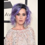 Katy perry 2018 mor kısa saç modelleri
