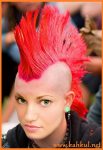 Marjinal renk Bayan Punk saç modeli
